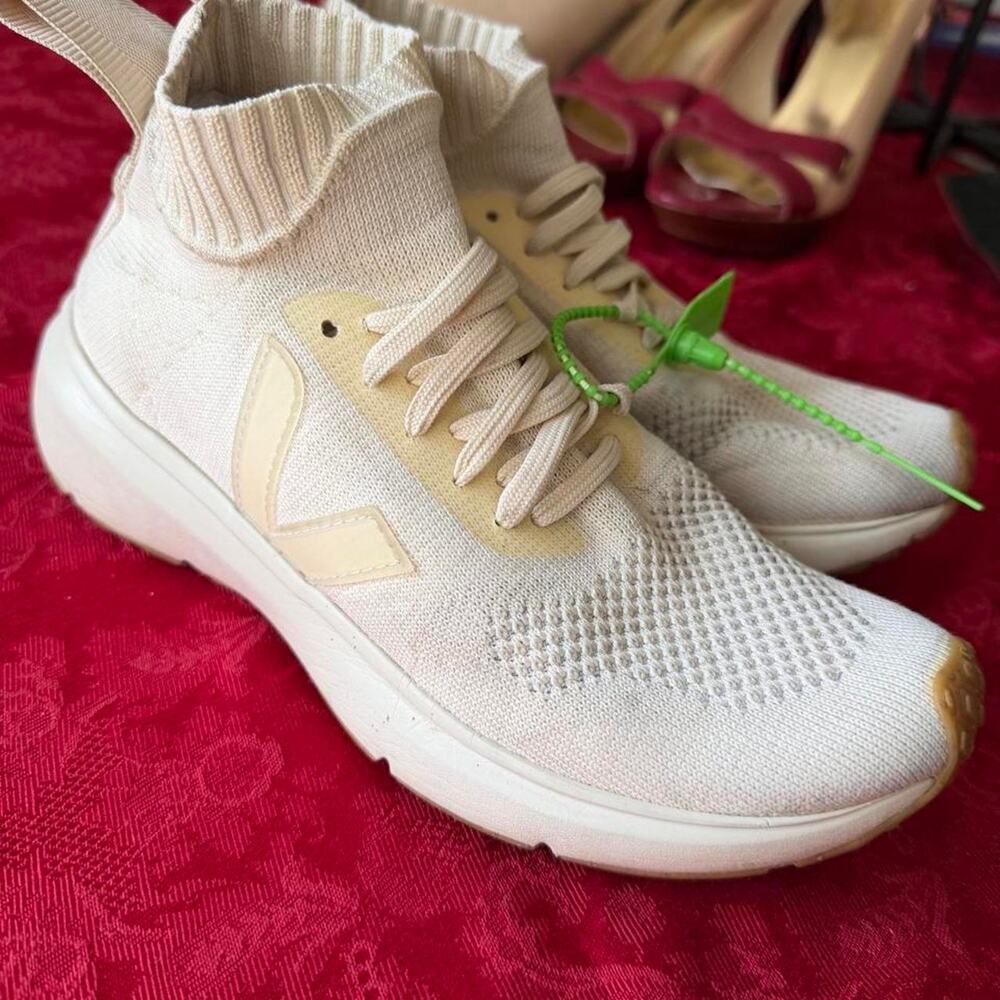 Veja x rick owens runner